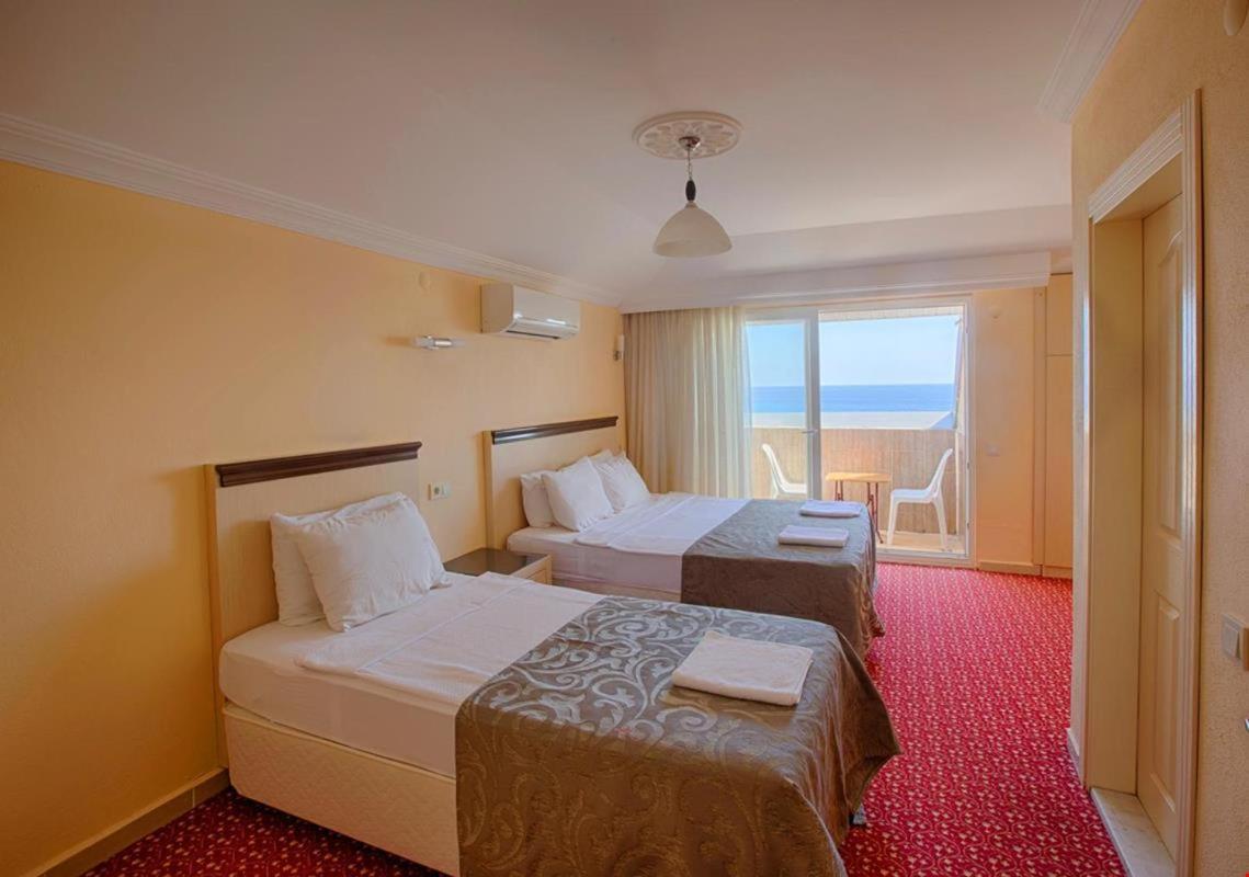Azak Blue Otel Okurcalar Eksteriør bilde