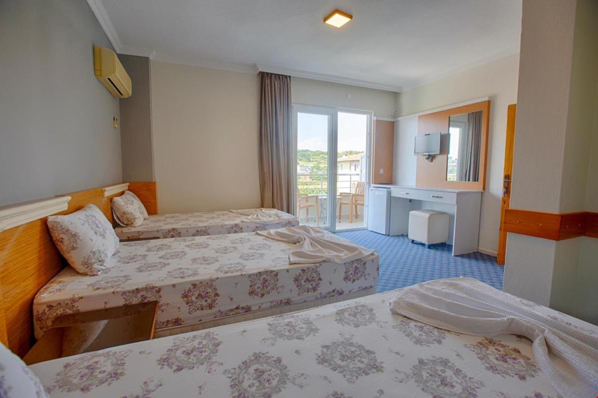 Azak Blue Otel Okurcalar Eksteriør bilde